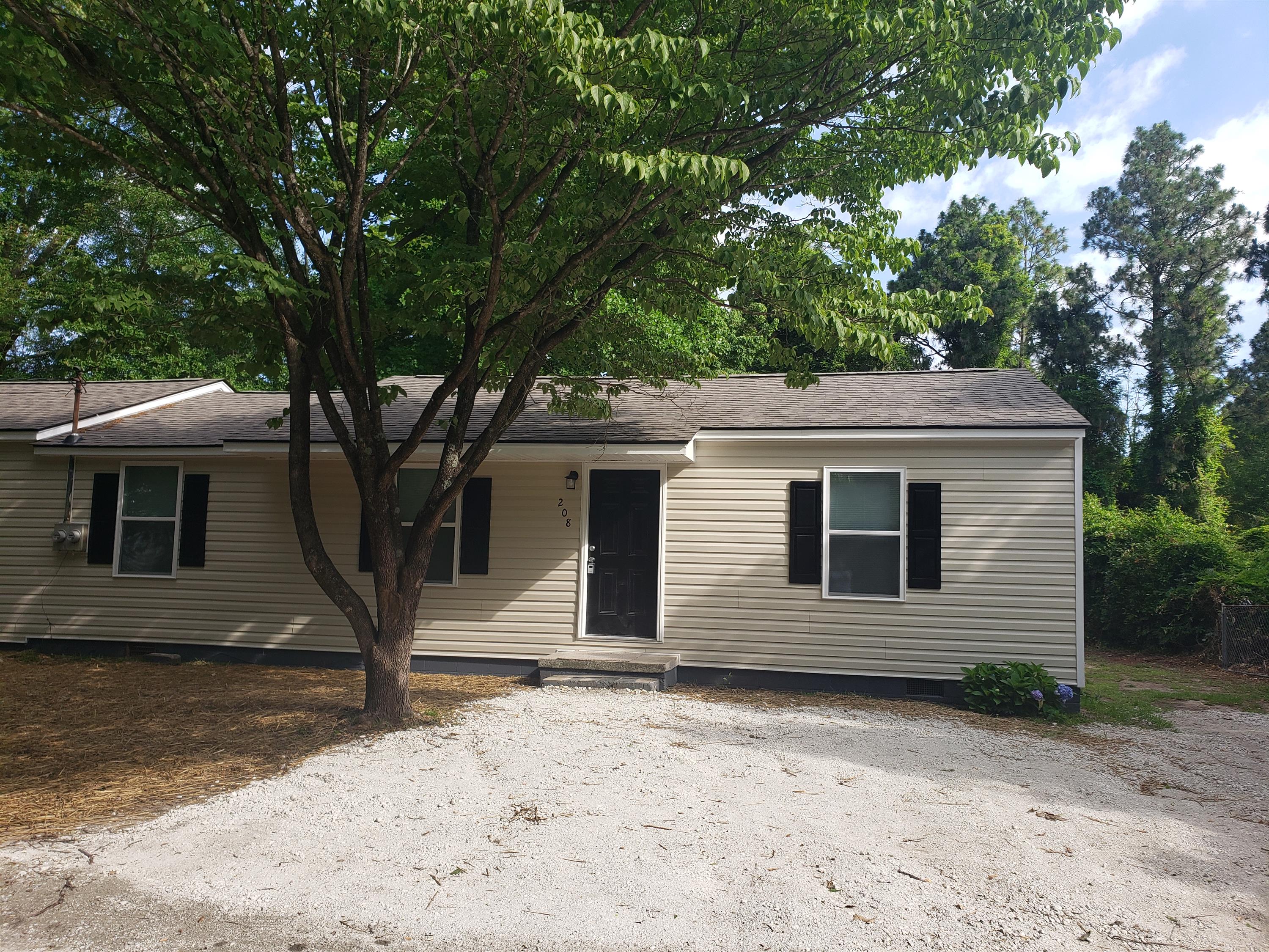 208 Lee Street