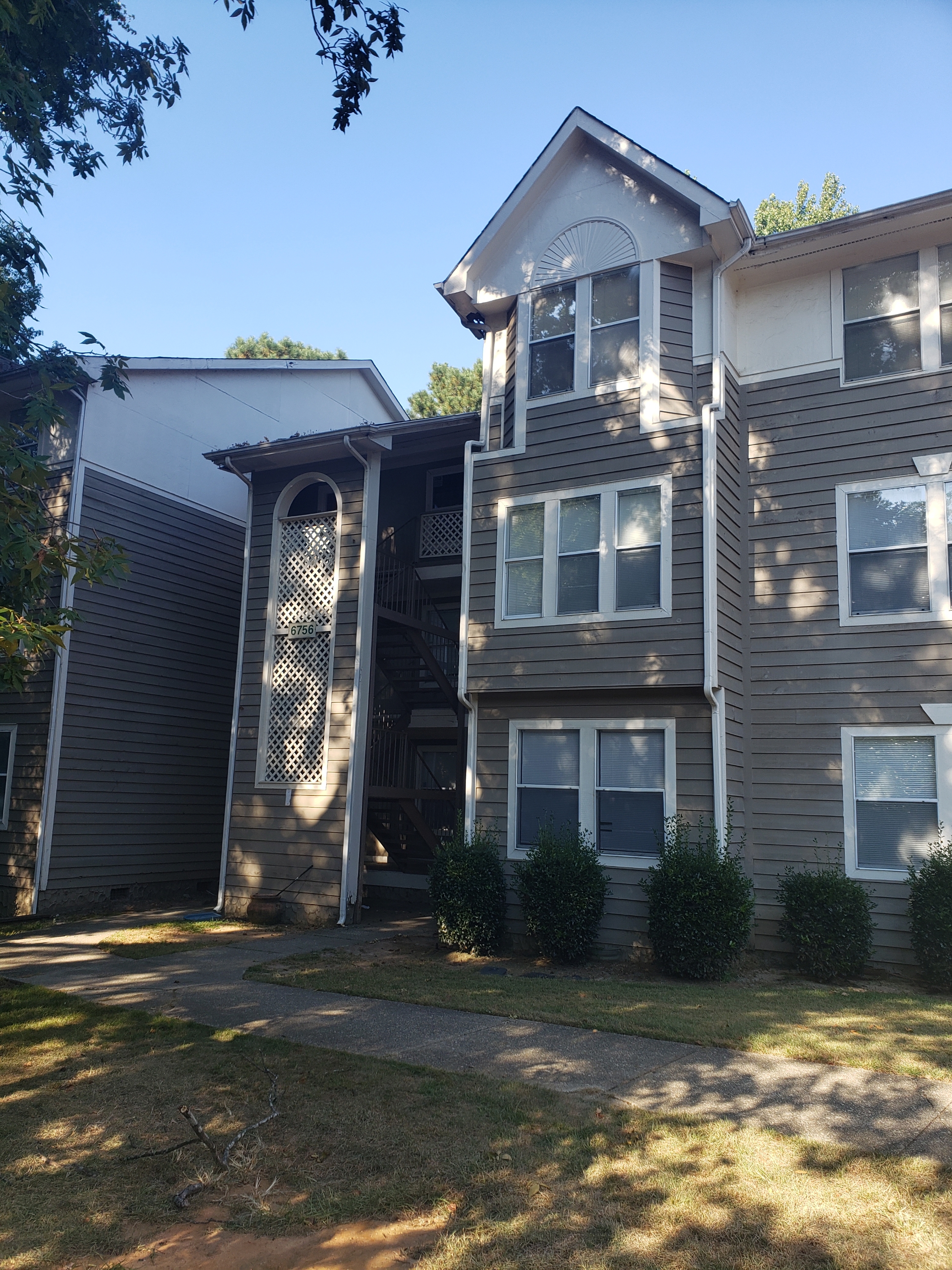 6756-5 Willowbrook Drive